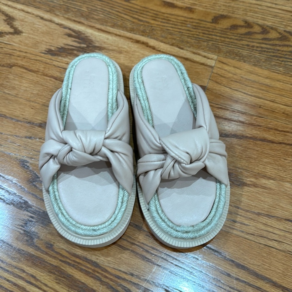 Slide on shoes with knot front